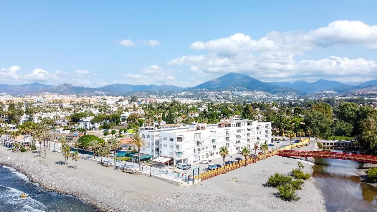 Beach Front Flat With Sea Views Marbella İspanya