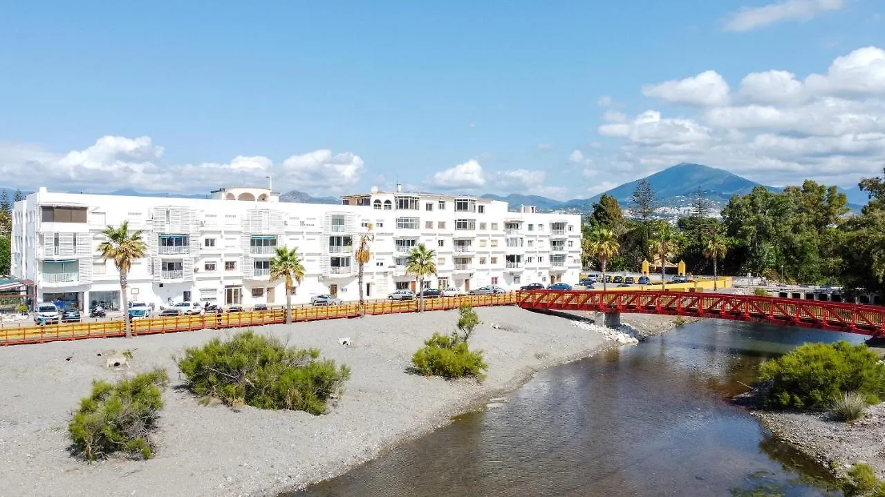 Beach Front Flat With Sea Views Marbella 0*,  İspanya